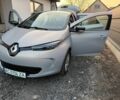 Серый Рено Зое, объемом двигателя 0 л и пробегом 80 тыс. км за 8200 $, фото 1 на Automoto.ua