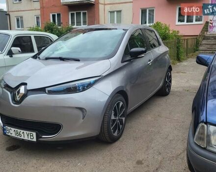 Серый Рено Зое, объемом двигателя 0 л и пробегом 90 тыс. км за 7400 $, фото 25 на Automoto.ua
