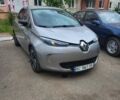 Серый Рено Зое, объемом двигателя 0 л и пробегом 90 тыс. км за 7400 $, фото 1 на Automoto.ua