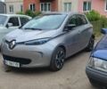 Серый Рено Зое, объемом двигателя 0 л и пробегом 90 тыс. км за 7400 $, фото 22 на Automoto.ua