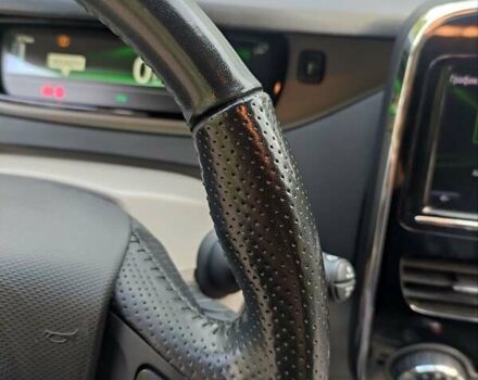 Сірий Рено Зое, об'ємом двигуна 0 л та пробігом 72 тис. км за 8000 $, фото 16 на Automoto.ua