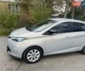 Серый Рено Зое, объемом двигателя 0 л и пробегом 75 тыс. км за 8100 $, фото 8 на Automoto.ua
