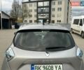 Серый Рено Зое, объемом двигателя 0 л и пробегом 88 тыс. км за 6800 $, фото 6 на Automoto.ua