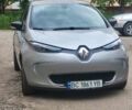 Серый Рено Зое, объемом двигателя 0 л и пробегом 90 тыс. км за 7400 $, фото 1 на Automoto.ua