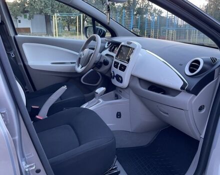 Сірий Рено Зое, об'ємом двигуна 0 л та пробігом 129 тис. км за 7000 $, фото 15 на Automoto.ua