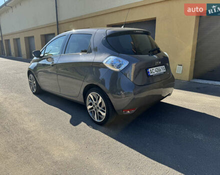 Серый Рено Зое, объемом двигателя 0 л и пробегом 199 тыс. км за 8599 $, фото 5 на Automoto.ua