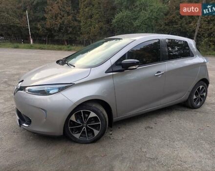 Сірий Рено Зое, об'ємом двигуна 0 л та пробігом 72 тис. км за 8000 $, фото 4 на Automoto.ua