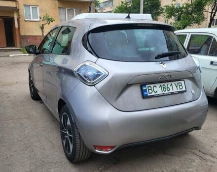 Серый Рено Зое, объемом двигателя 0 л и пробегом 90 тыс. км за 7400 $, фото 8 на Automoto.ua