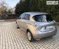 Серый Рено Зое, объемом двигателя 0 л и пробегом 89 тыс. км за 10000 $, фото 3 на Automoto.ua
