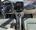 Серый Рено Зое, объемом двигателя 0 л и пробегом 113 тыс. км за 8000 $, фото 19 на Automoto.ua