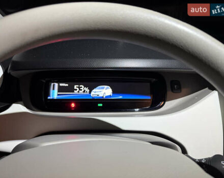 Сірий Рено Зое, об'ємом двигуна 0 л та пробігом 115 тис. км за 6499 $, фото 30 на Automoto.ua