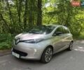 Серый Рено Зое, объемом двигателя 0 л и пробегом 116 тыс. км за 8000 $, фото 1 на Automoto.ua