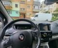 Серый Рено Зое, объемом двигателя 0 л и пробегом 90 тыс. км за 7400 $, фото 16 на Automoto.ua