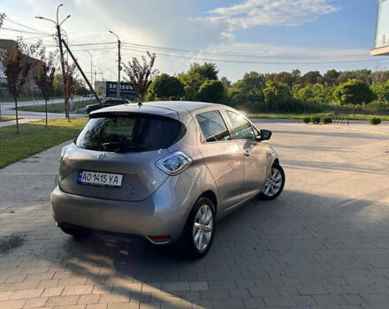 Серый Рено Зое, объемом двигателя 0 л и пробегом 125 тыс. км за 7500 $, фото 7 на Automoto.ua