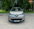 Серый Рено Зое, объемом двигателя 0 л и пробегом 90 тыс. км за 6800 $, фото 1 на Automoto.ua
