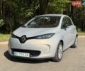 Серый Рено Зое, объемом двигателя 0 л и пробегом 86 тыс. км за 7700 $, фото 1 на Automoto.ua