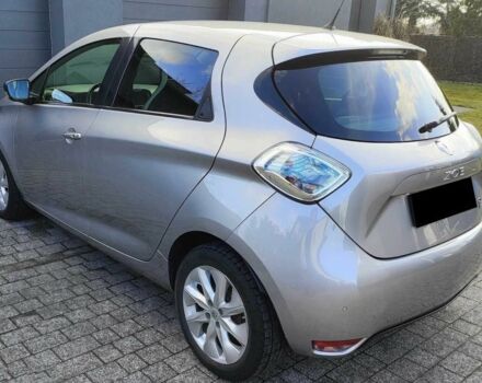 Серый Рено Зое, объемом двигателя 0 л и пробегом 123 тыс. км за 6000 $, фото 2 на Automoto.ua