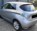 Серый Рено Зое, объемом двигателя 0 л и пробегом 123 тыс. км за 6000 $, фото 2 на Automoto.ua