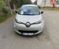 Серый Рено Зое, объемом двигателя 0 л и пробегом 75 тыс. км за 7700 $, фото 1 на Automoto.ua