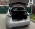 Серый Рено Зое, объемом двигателя 0 л и пробегом 63 тыс. км за 8200 $, фото 4 на Automoto.ua