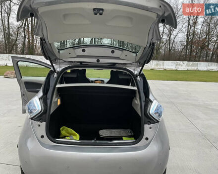 Сірий Рено Зое, об'ємом двигуна 0 л та пробігом 91 тис. км за 6999 $, фото 27 на Automoto.ua