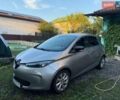 Серый Рено Зое, объемом двигателя 0 л и пробегом 102 тыс. км за 7000 $, фото 11 на Automoto.ua