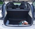 Серый Рено Зое, объемом двигателя 0 л и пробегом 70 тыс. км за 8000 $, фото 3 на Automoto.ua