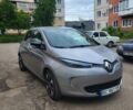 Серый Рено Зое, объемом двигателя 0 л и пробегом 90 тыс. км за 7400 $, фото 6 на Automoto.ua