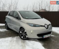 Серый Рено Зое, объемом двигателя 0 л и пробегом 199 тыс. км за 9600 $, фото 1 на Automoto.ua