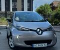 Серый Рено Зое, объемом двигателя 0 л и пробегом 96 тыс. км за 7800 $, фото 1 на Automoto.ua