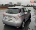 Серый Рено Зое, объемом двигателя 0 л и пробегом 75 тыс. км за 6700 $, фото 2 на Automoto.ua