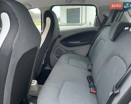 Сірий Рено Зое, об'ємом двигуна 0 л та пробігом 91 тис. км за 6999 $, фото 22 на Automoto.ua