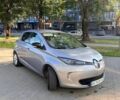Серый Рено Зое, объемом двигателя 0 л и пробегом 142 тыс. км за 8000 $, фото 1 на Automoto.ua