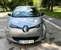 Серый Рено Зое, объемом двигателя 0 л и пробегом 92 тыс. км за 6800 $, фото 1 на Automoto.ua