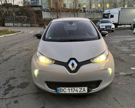 Серый Рено Зое, объемом двигателя 0 л и пробегом 84 тыс. км за 7200 $, фото 2 на Automoto.ua