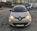 Серый Рено Зое, объемом двигателя 0 л и пробегом 84 тыс. км за 7200 $, фото 2 на Automoto.ua