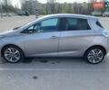 Серый Рено Зое, объемом двигателя 0 л и пробегом 113 тыс. км за 8000 $, фото 3 на Automoto.ua