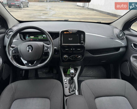 Сірий Рено Зое, об'ємом двигуна 0 л та пробігом 80 тис. км за 9000 $, фото 11 на Automoto.ua