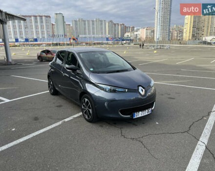 Серый Рено Зое, объемом двигателя 0 л и пробегом 160 тыс. км за 8700 $, фото 16 на Automoto.ua