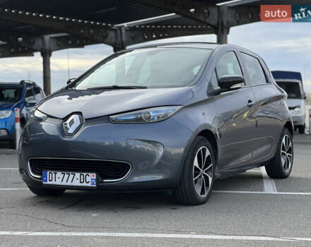 Серый Рено Зое, объемом двигателя 0 л и пробегом 160 тыс. км за 8700 $, фото 18 на Automoto.ua