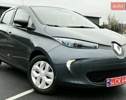 Серый Рено Зое, объемом двигателя 0 л и пробегом 62 тыс. км за 9500 $, фото 1 на Automoto.ua