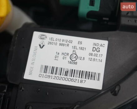 Серый Рено Зое, объемом двигателя 0 л и пробегом 182 тыс. км за 8200 $, фото 58 на Automoto.ua