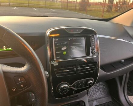 Сірий Рено Зое, об'ємом двигуна 0 л та пробігом 97 тис. км за 9200 $, фото 5 на Automoto.ua