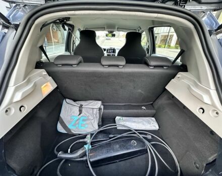 Сірий Рено Зое, об'ємом двигуна 0 л та пробігом 137 тис. км за 8950 $, фото 6 на Automoto.ua