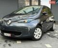 Серый Рено Зое, объемом двигателя 0 л и пробегом 155 тыс. км за 9999 $, фото 1 на Automoto.ua