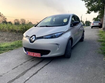 Серый Рено Зое, объемом двигателя 0 л и пробегом 162 тыс. км за 8800 $, фото 1 на Automoto.ua