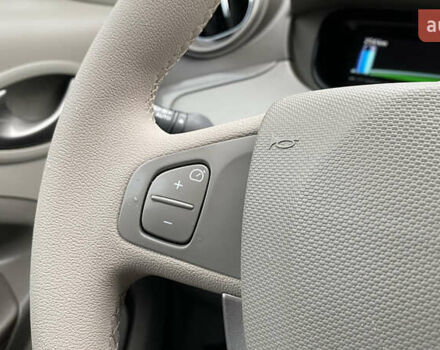 Сірий Рено Зое, об'ємом двигуна 0 л та пробігом 85 тис. км за 9600 $, фото 46 на Automoto.ua