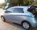 Серый Рено Зое, объемом двигателя 0 л и пробегом 310 тыс. км за 7500 $, фото 22 на Automoto.ua