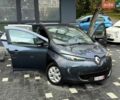 Серый Рено Зое, объемом двигателя 0 л и пробегом 155 тыс. км за 9999 $, фото 42 на Automoto.ua