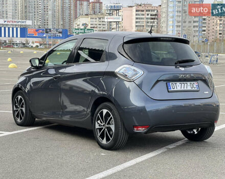 Серый Рено Зое, объемом двигателя 0 л и пробегом 160 тыс. км за 8700 $, фото 24 на Automoto.ua